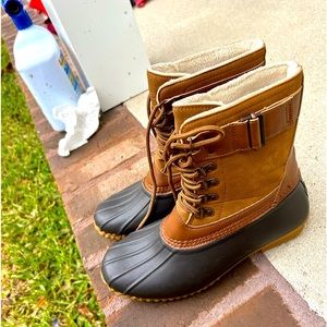 JBL duck boots !! New !!